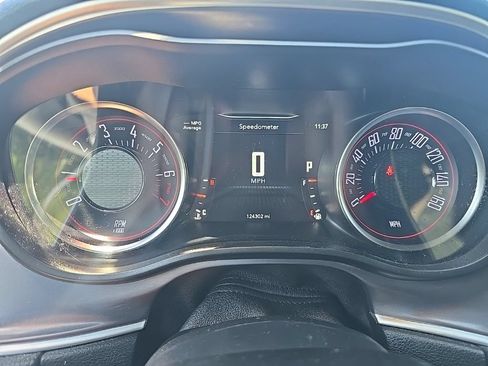Used 2020 Dodge Challenger SXT RWD image 14
