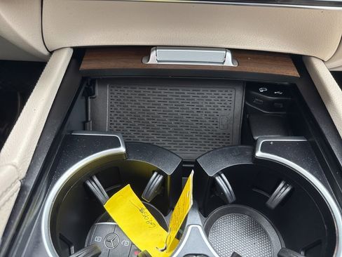 Used 2023 Mercedes-Benz GLE 350 4MATIC image 37