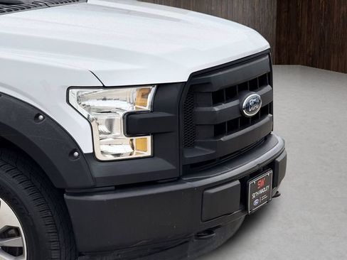 Used 2017 Ford F150 XL w/ Equipment Group 101A Mid AWD/4WD image 21