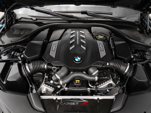 Used 2021 BMW M550i xDrive w/ Premium Package image 51