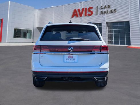 Used 2025 Volkswagen Atlas SE FWD image 5