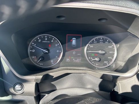 Used 2023 Subaru Ascent Touring image 10