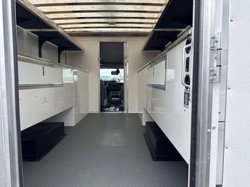 New 2027 Ford E-450 and Econoline 450 Super Duty w/ Power Equipment Group RWD image 4