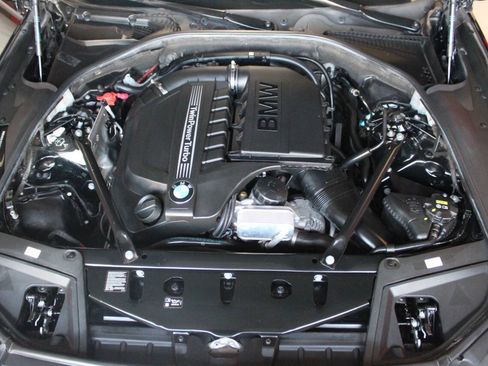 Used 2016 BMW 535i Sedan RWD image 8