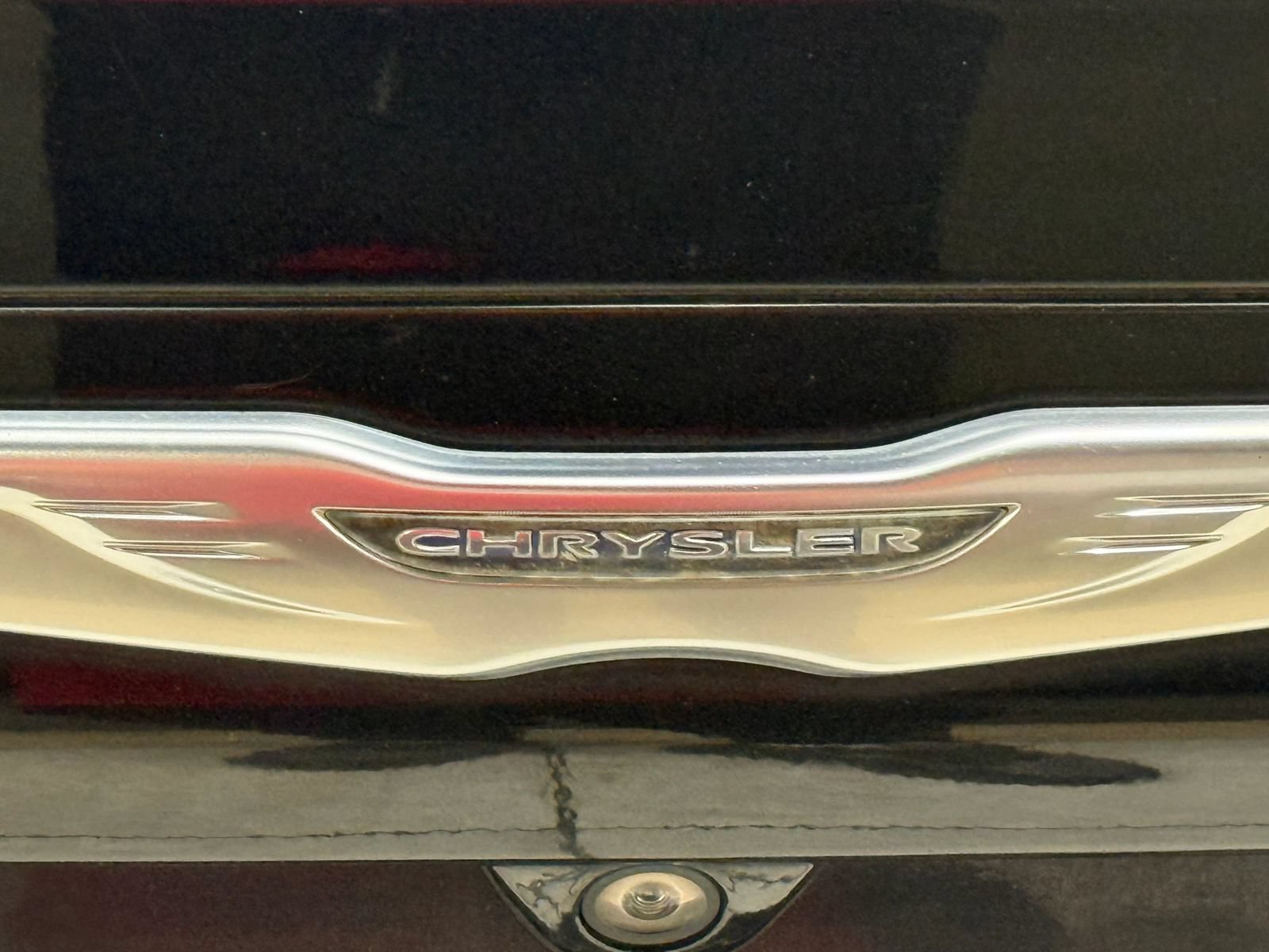 Used 2017 Chrysler Pacifica Limited FWD image 13