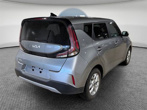 Certified 2024 Kia Soul LX w/ Option Group 015 image 3