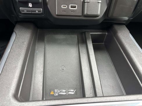 Used 2021 GMC Sierra 1500 SLT w/ SLT Premium Plus Package image 29