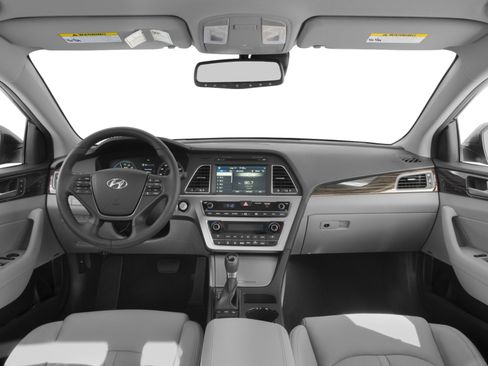 Used 2016 Hyundai Sonata Plug-In Hybrid FWD image 7