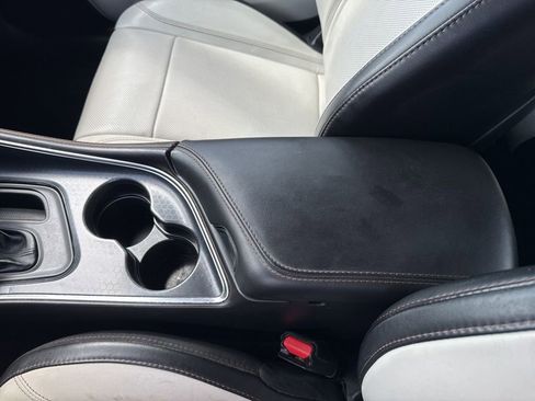 Used 2018 Dodge Challenger SXT Plus image 33