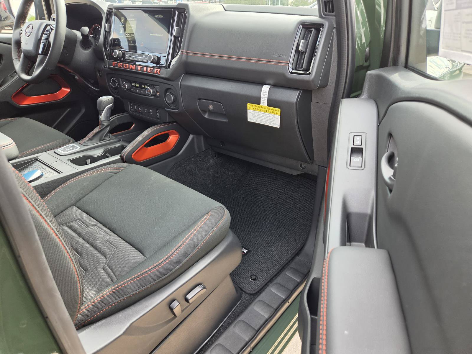 New 2027 Nissan Frontier PRO-4X w/ Pro Convenience Package AWD/4WD image 12