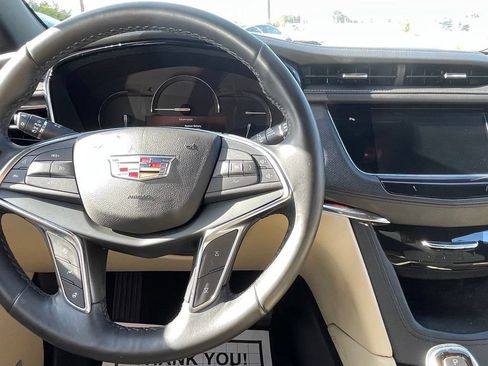 Used 2019 Cadillac XT5 Luxury FWD image 17