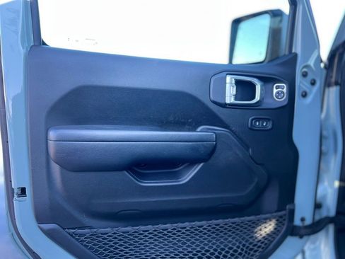 Used 2024 Jeep Wrangler Unlimited Rubicon 4xe w/ Technology Group image 17