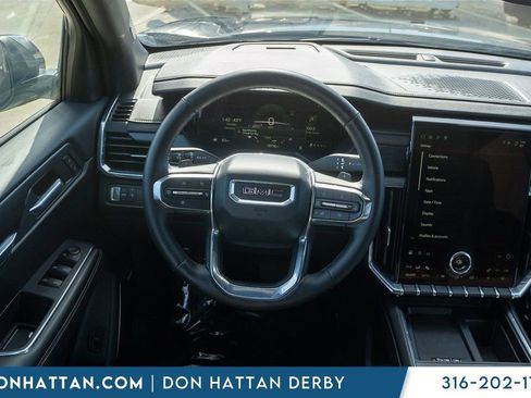 Used 2025 GMC Acadia Elevation image 5