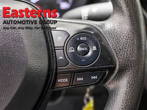 Used 2023 Toyota Corolla LE w/ Carpet Mat Package (TMS) FWD image 15