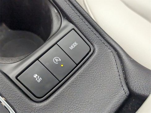 Used 2023 Cadillac XT4 Luxury image 27