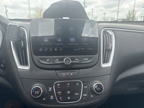 Used 2023 Chevrolet Malibu LT w/ Driver Confidence Package FWD image 9