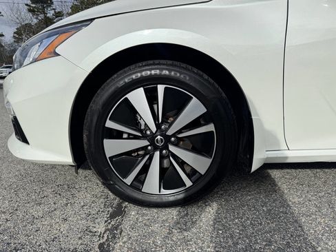 Used 2020 Nissan Altima 2.5 SV image 4