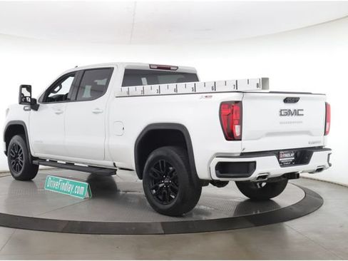 Used 2025 GMC Sierra 1500 Elevation AWD/4WD image 8