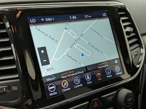Used 2022 Jeep Grand Cherokee Laredo X AWD/4WD image 16