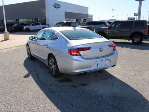 Used 2018 Buick LaCrosse Essence image 11