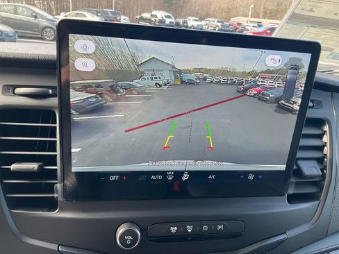 New 2026 Ford Transit 250 148 Medium Roof image 22