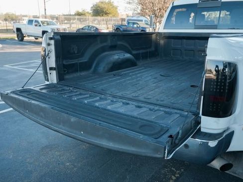 Used 2015 RAM 3500 Laramie image 11