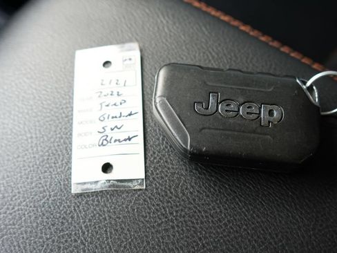 Used 2022 Jeep Gladiator Mojave w/ LED Lighting Group AWD/4WD image 36