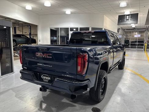 Used 2021 GMC Sierra 3500 Denali w/ Denali Ultimate Package AWD/4WD image 9