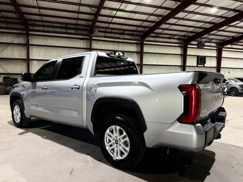 Used 2024 Toyota Tundra SR5 w/ SR5 Premium Package AWD/4WD image 7