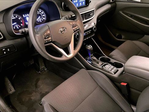 Used 2019 Hyundai Tucson SE image 12