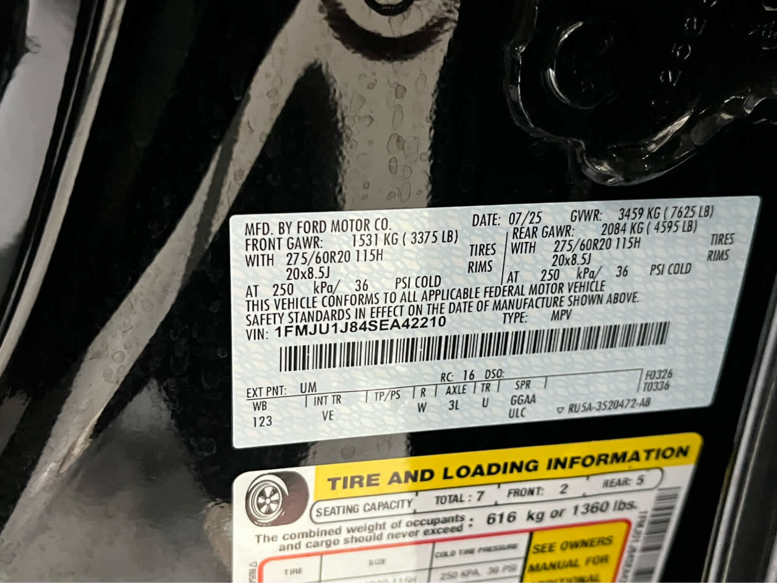 Used 2025 Ford Expedition Active AWD/4WD image 25