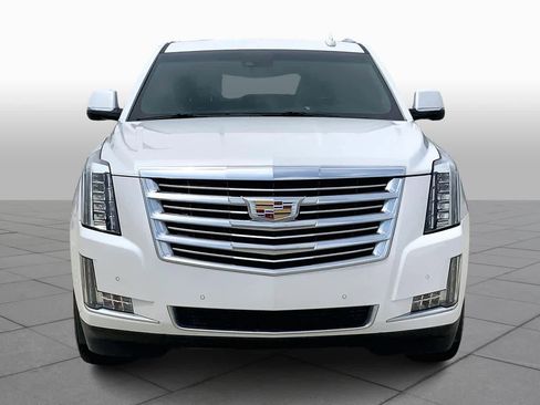 Used 2017 Cadillac Escalade Platinum image 4