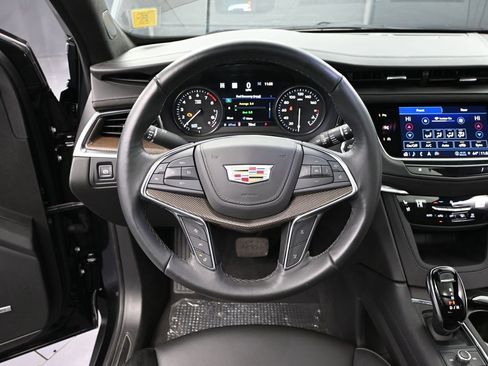 Used 2023 Cadillac XT5 Premium Luxury w/ Platinum Package image 33