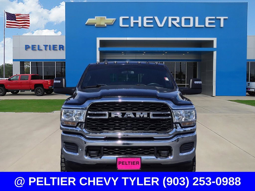 Used 2024 RAM 2500 Tradesman w/ Chrome Appearance Group AWD/4WD image 2