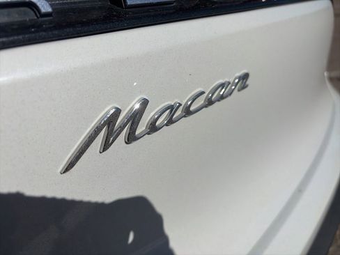 Used 2025 Porsche Macan AWD/4WD image 10