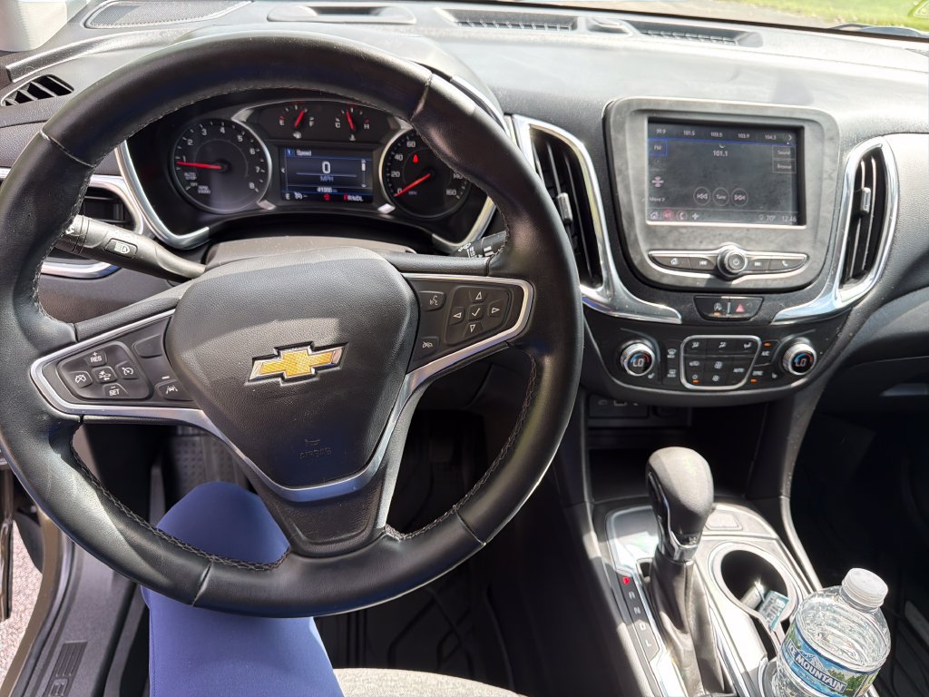 Used 2023 Chevrolet Equinox LT FWD image 16