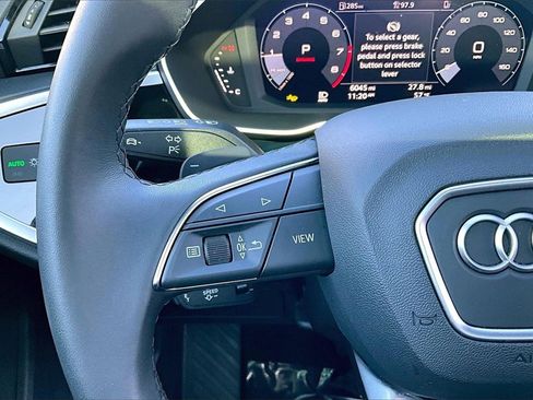 Used 2025 Audi Q3 2.0T Premium w/ Convenience Package image 11