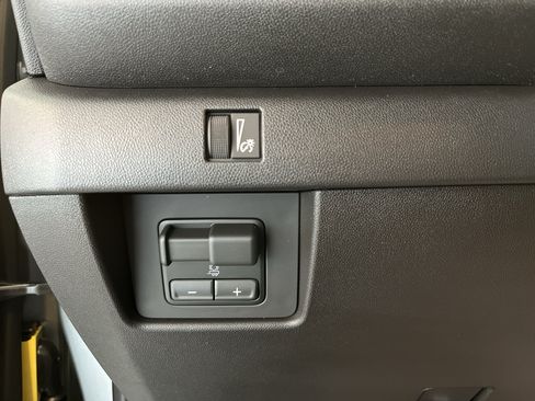 New 2026 Chevrolet Colorado W/T w/ WT Custom Package RWD image 26