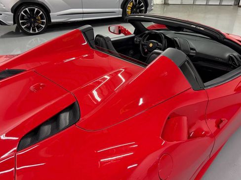 Used 2019 Ferrari 488 Spider RWD image 14