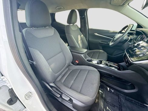 Used 2022 Chevrolet Bolt EUV LT FWD image 26