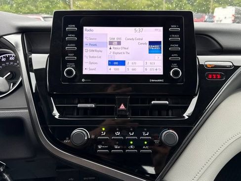 Used 2021 Toyota Camry LE w/ Cold Weather Package FWD image 18
