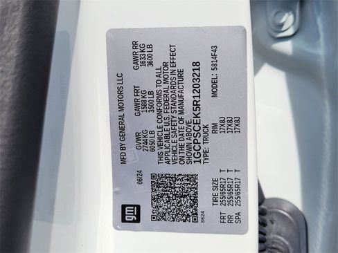 Used 2024 Chevrolet Colorado LT w/ LT Convenience Package image 15