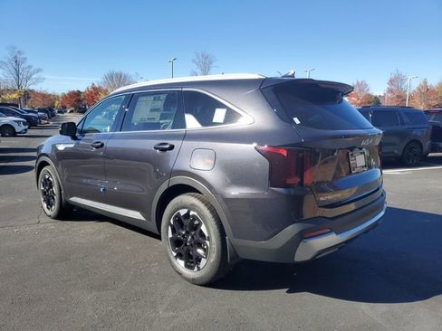 New 2026 Kia Sorento S image 6