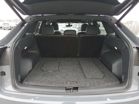 Used 2021 Volkswagen Atlas Cross Sport SE image 37