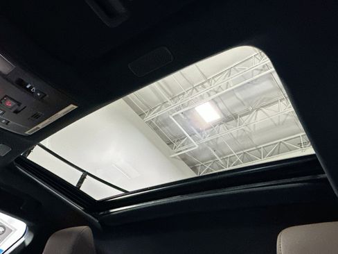 Used 2023 Lexus ES 350 image 32