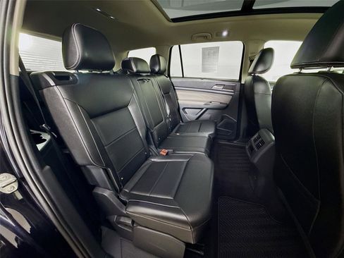 Used 2022 Volkswagen Atlas SE image 29