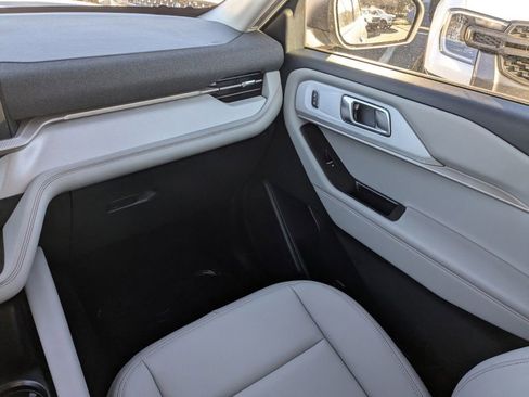 New 2026 Ford Explorer Active w/ Active Comfort Package image 20