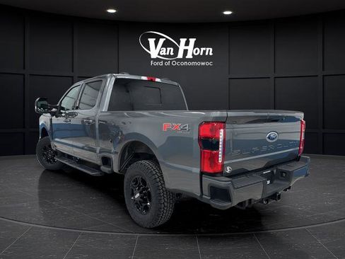 Used 2023 Ford F250 XLT w/ XLT Premium Package image 5