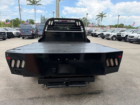 Used 2021 Chevrolet Silverado 3500 4x4 Crew Cab LT DRW image 4