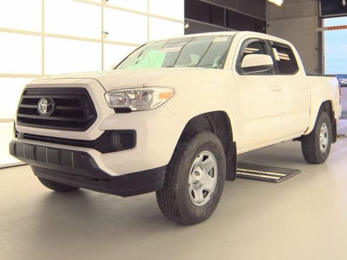Used 2021 Toyota Tacoma SR AWD/4WD image 2